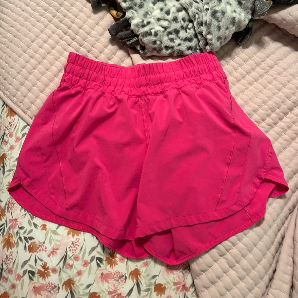 Lululemon track that Mr 5” shorts